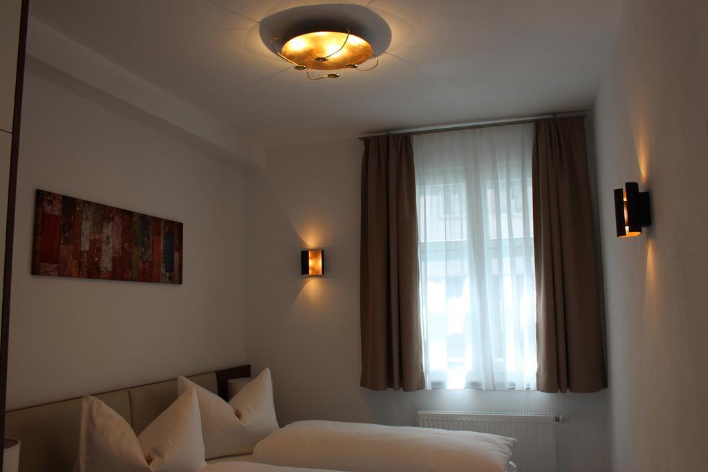 Hotel Schmales Haus Ulm Dış mekan fotoğraf